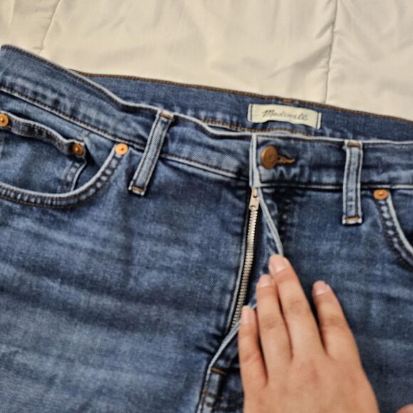 Madewell Jeans Womens 32 Blue Mid Rise Kick Out Flare Crop Brinton Wash Raw Hem - Picture 4 of 11